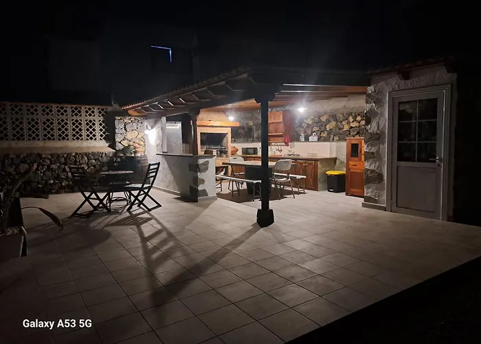 Semesterbostad Amalava *